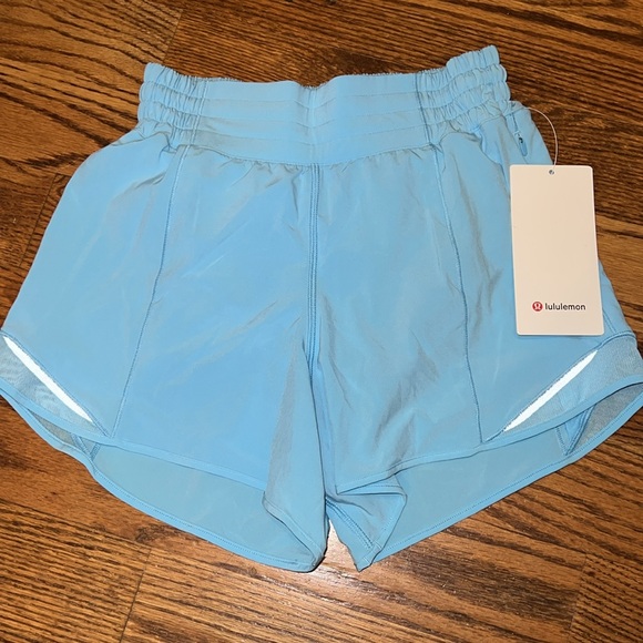 Lululemon Hotty Hot HR Short 4" Lined Blue Chill NWT size 4 - Picture 8 of 8
